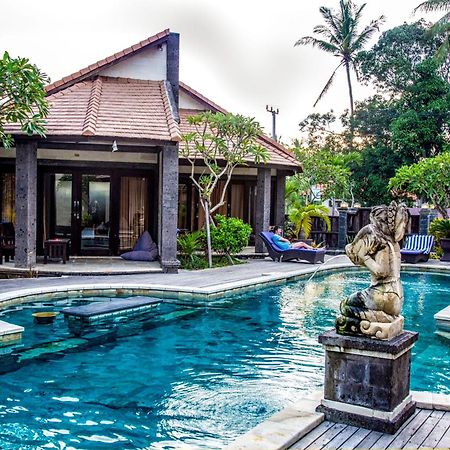 Pondok Baruna Frangipani Lembongan Buitenkant foto