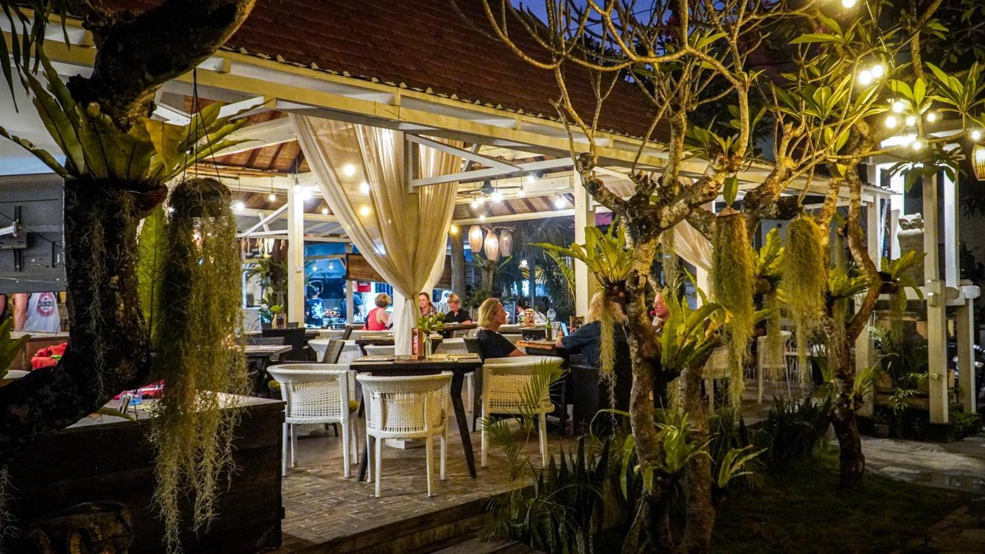 Pondok Baruna Frangipani Lembongan Buitenkant foto