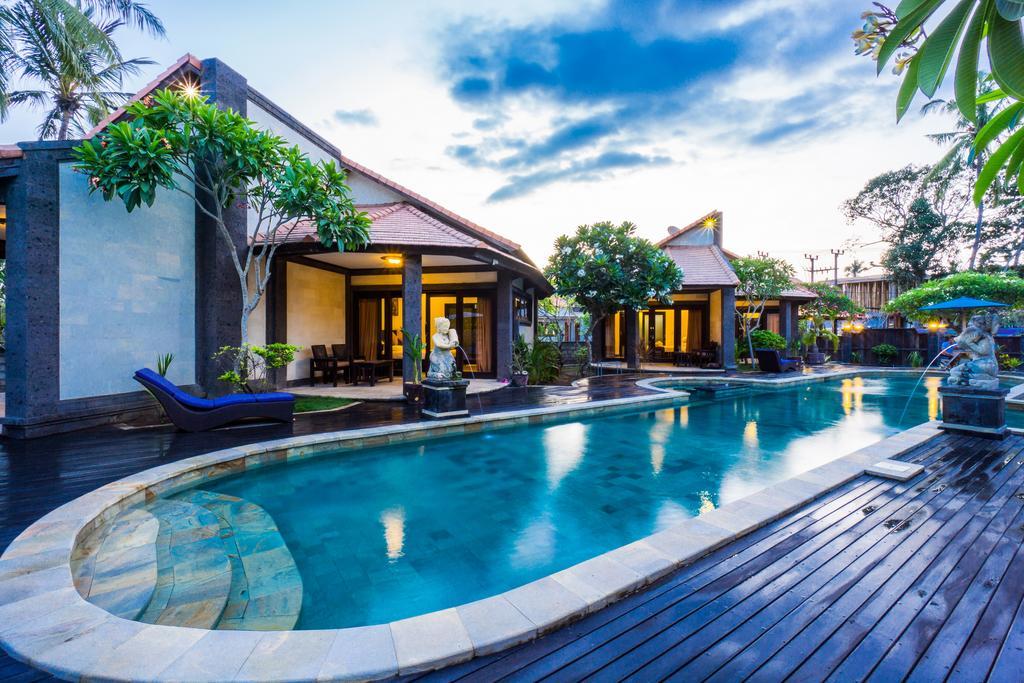 Pondok Baruna Frangipani Lembongan Buitenkant foto