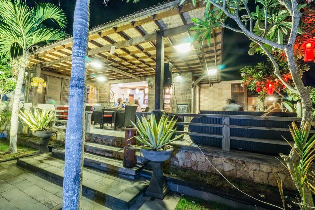 Pondok Baruna Frangipani Lembongan Buitenkant foto