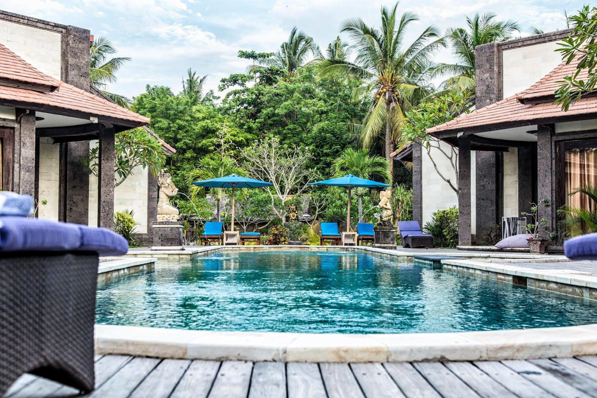Pondok Baruna Frangipani Lembongan Buitenkant foto