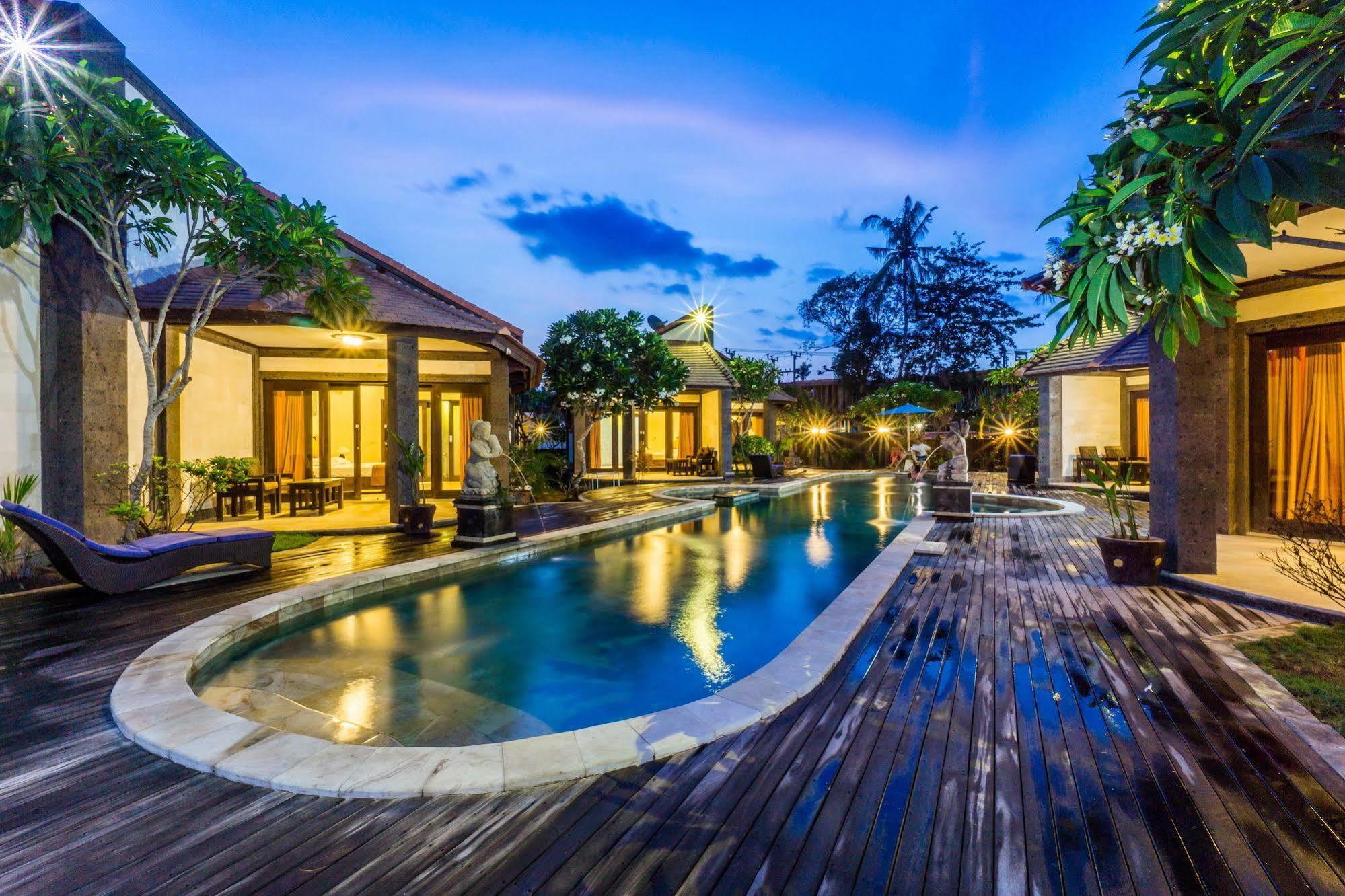 Pondok Baruna Frangipani Lembongan Buitenkant foto